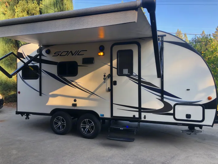 Venture Rv Sonic 2017
