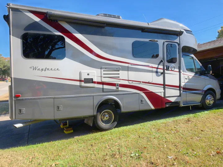 Tiffin Motorhomes Wayfarer 2020