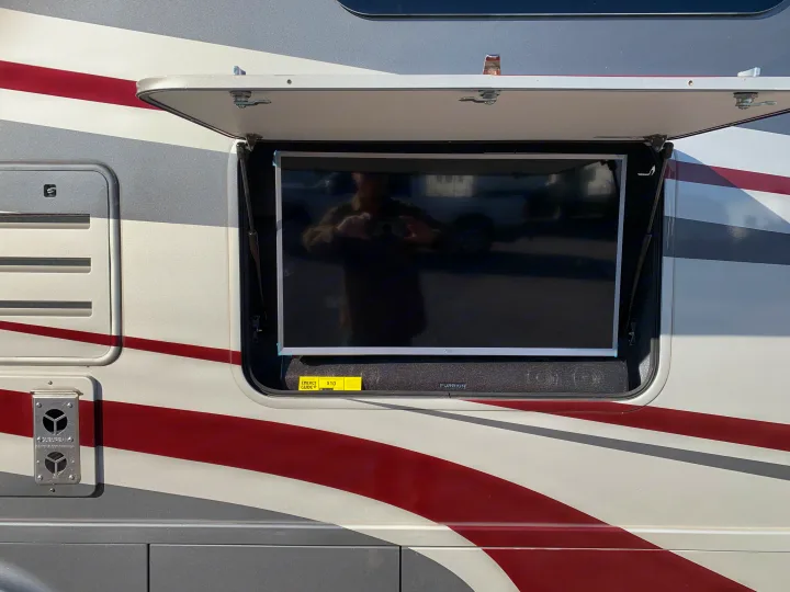 Tiffin Motorhomes Wayfarer 2020