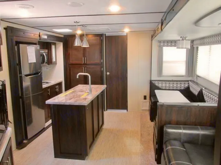 Kitchen/dining. Forest River Lacrosse 3360BI 2018