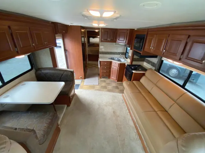 Thor Motor Coach Windsport 2008
