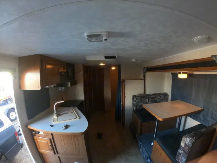 Wide view from front to back.  Even more spacious with dining table slide-out is fully extended.. Salem T23BH 2006