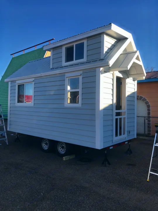 Tiny Blue. Incredible Tiny Homes Tennessee RJO16Loft 2020
