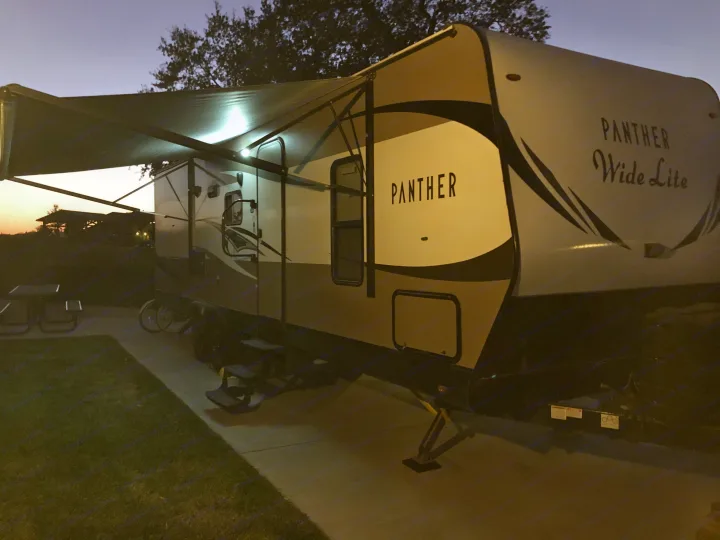 Pacific Coachworks Panther 2019