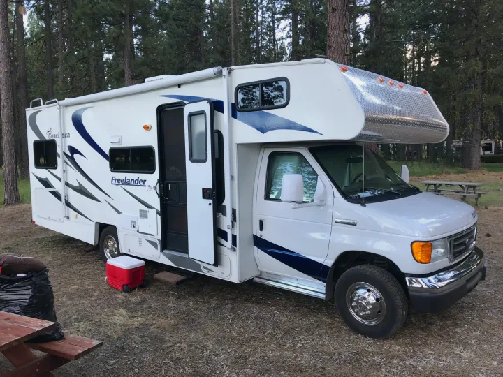 Coachmen Freelander 2005