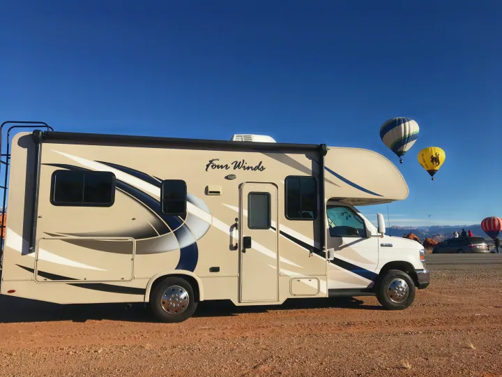 Desert Belle. Thor Motor Coach Four Winds 2018