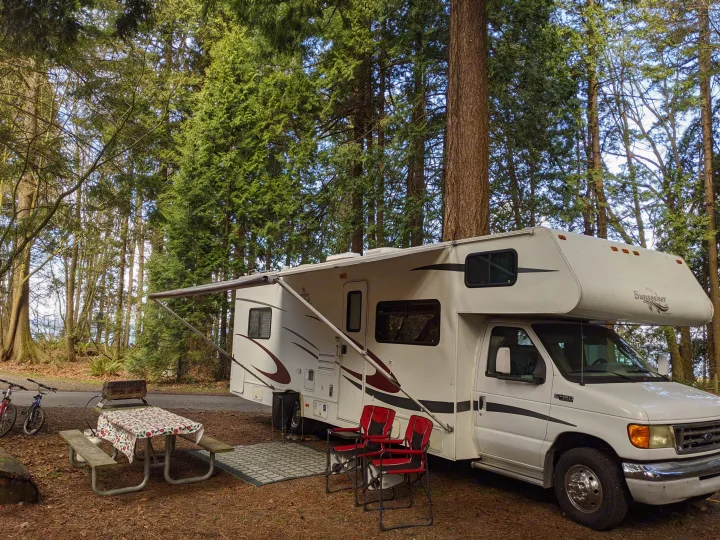 Forest River Sunseeker 2004