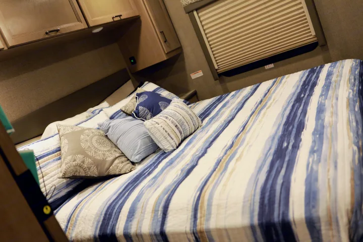 Luxurious King with 10" Deluxe Gel Mattress. Thor Motor Coach A.C.E 2020