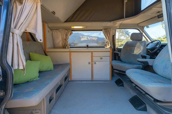 Living. volkswagen california 1997