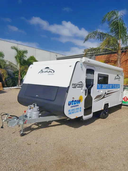 White Avan Aspire 499 caravan by Utow Caravans for rv rental, sales, service & repairs, the smarter way to holiday.. Avan Aspire 499 Bunk 2020