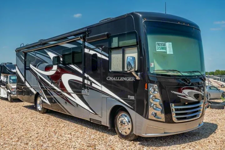 Thor Motor Coach Challenger 2020