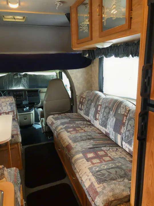 Coachmen Freedom Express 2003