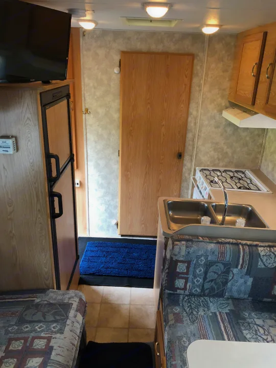 Coachmen Freedom Express 2003