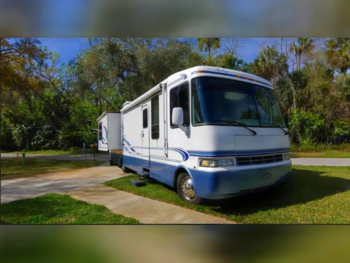 Rexhall Aerbus 3650 2000
