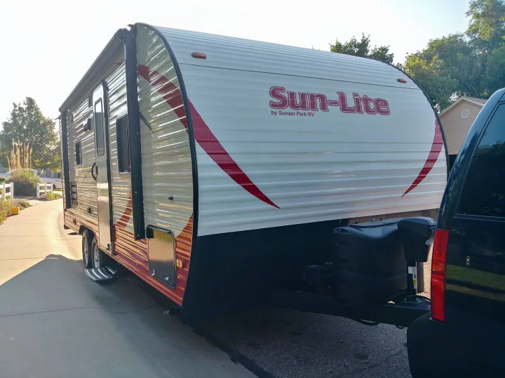 Sunny D-Lite. Sunset Park RV Sun Lite 2019