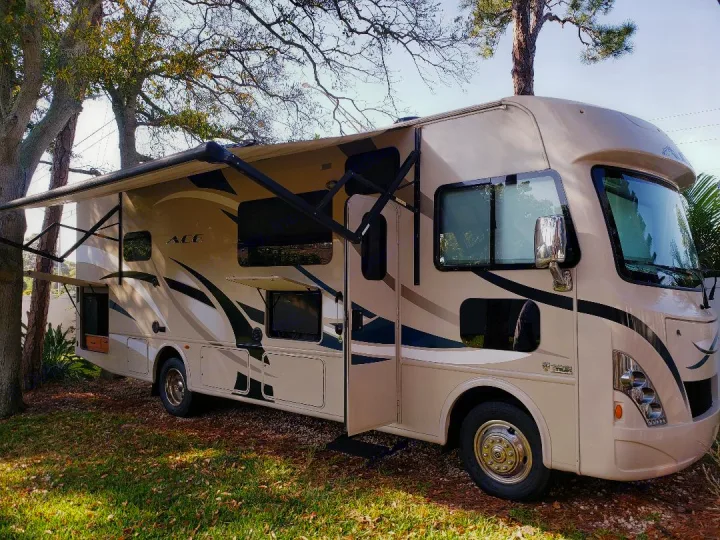 Thor Motor Coach A.C.E 2017