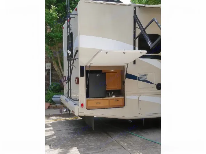 Thor Motor Coach A.C.E 2017
