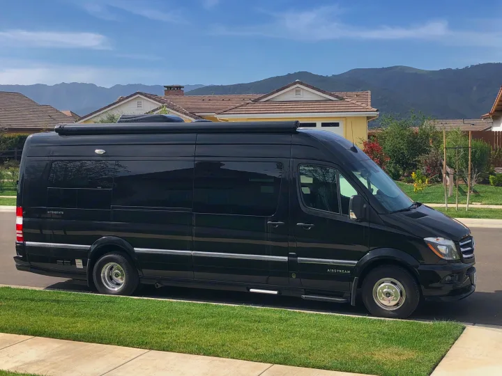 Airstream Interstate Lounge EXT 2016