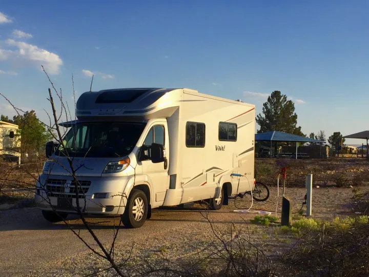 Winnebago Itasca Sunova 2015