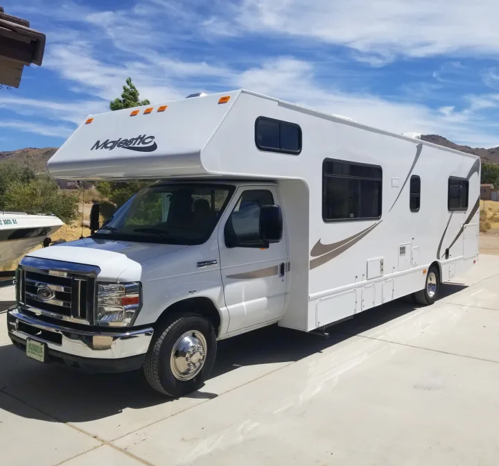 Thor Motor Coach Thor Majestic 2015