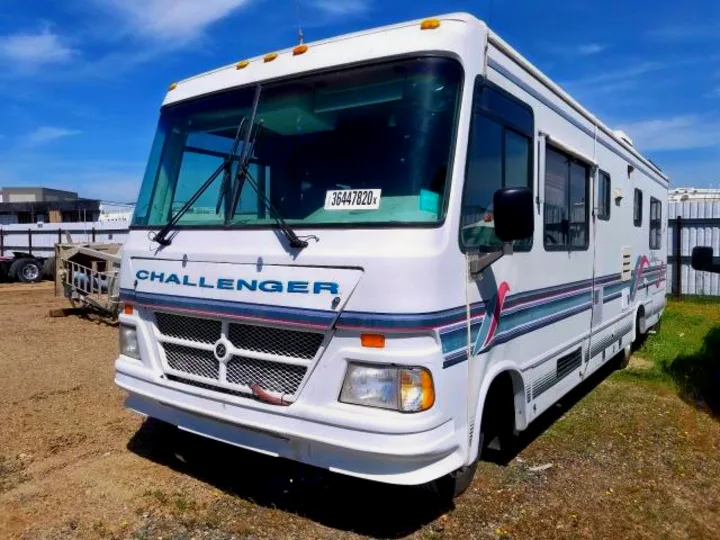 Front of vehicle. Damon Challenger 1994