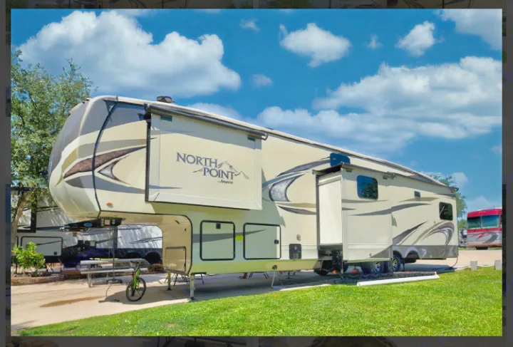 Back view. Jayco North Point 2018