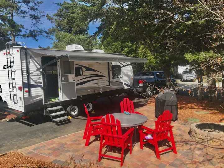 Exterior with awning. Forest River Evo 2016