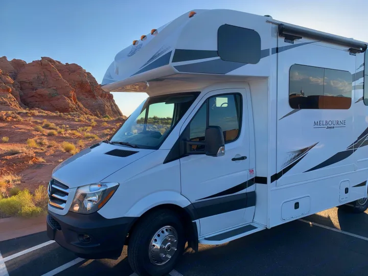 Mercedes-Benz Turbo Diesel. Easy to drive.. Jayco Melbourne 2019