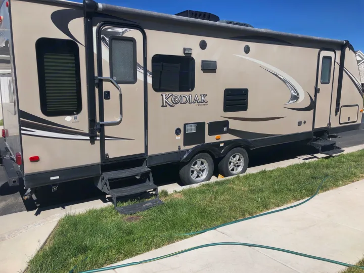 Dutchmen Kodiak 2013