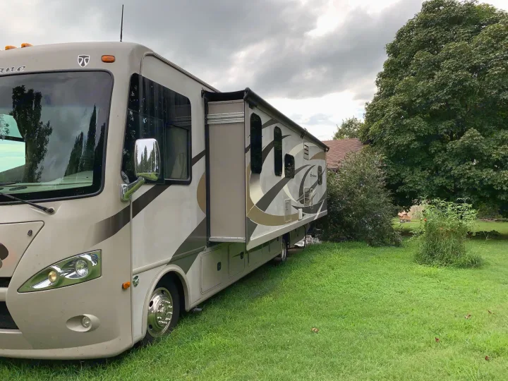 Thor Motor Coach Hurricane 2015