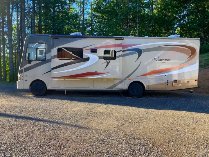 Coachmen Pursuit 2014