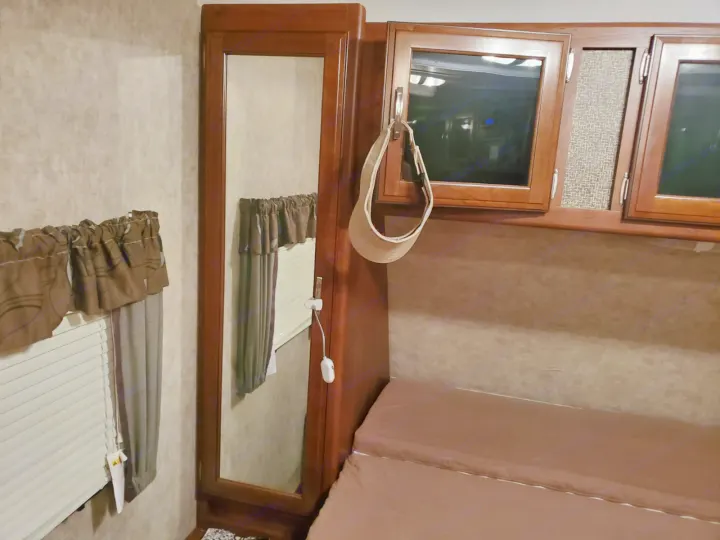 Queen-size Murphy bed (left side).. Keystone Passport 2016
