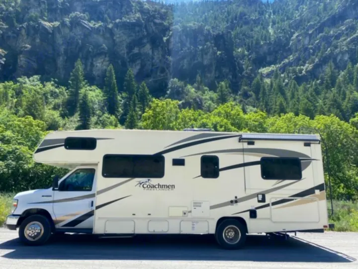 26 feet. Coachmen Freelander 2017