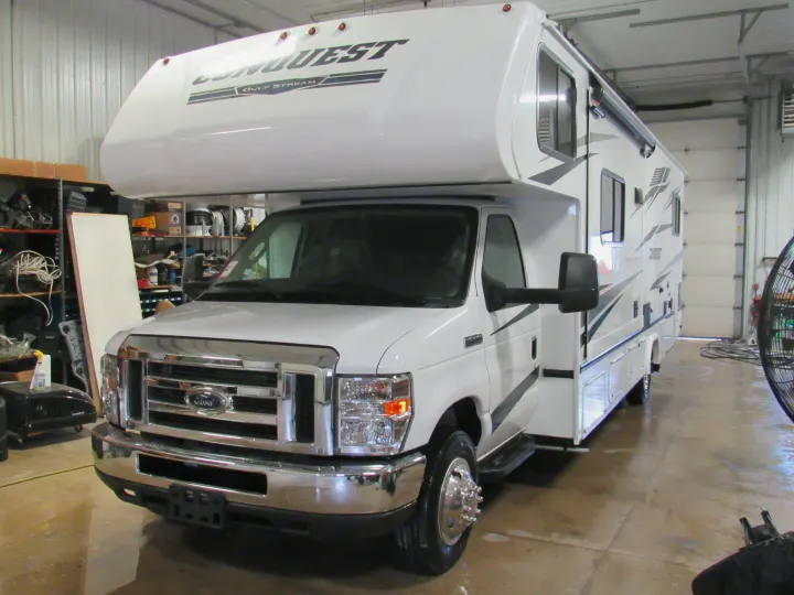 Class C Motor Home. Gulf Stream Conquest 63111C 2020
