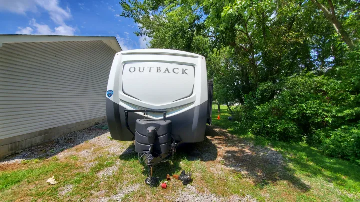 Front with optional Bike Rack, and fully auto levelling system. Keystone Outback 324CG 2018
