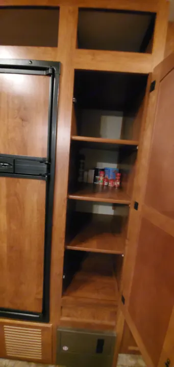 Pantry. Heartland TrailRunner 2013