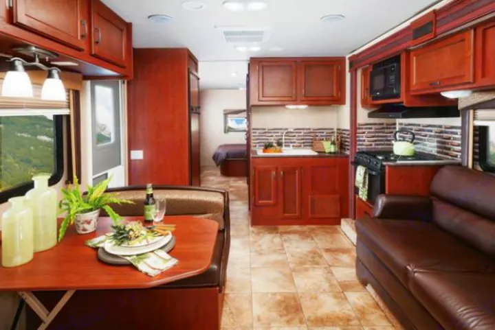 Roomy and Pristine. Jayco Redhawk 2014