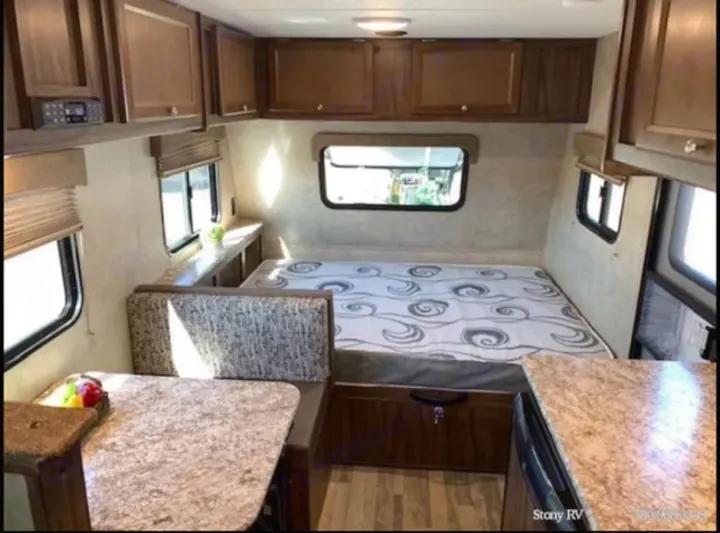Coachmen Viking 2018