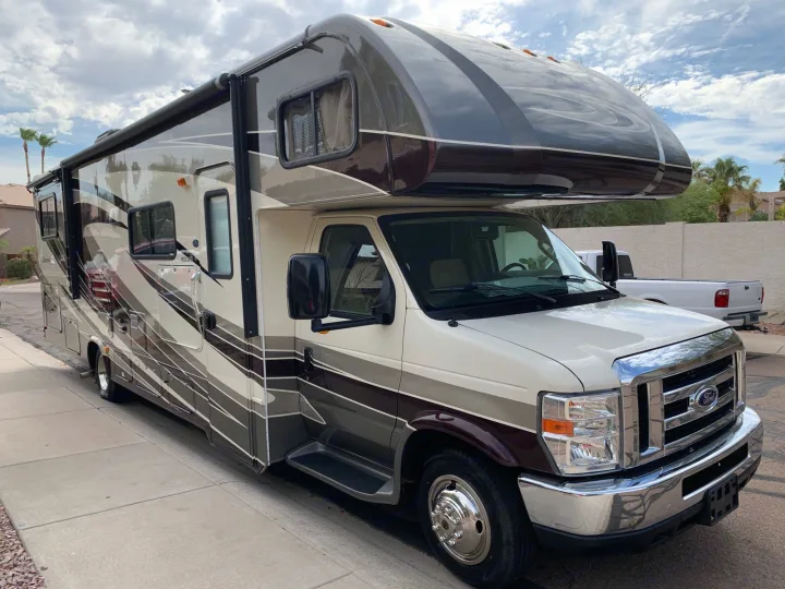 Forest River Sunseeker 2015