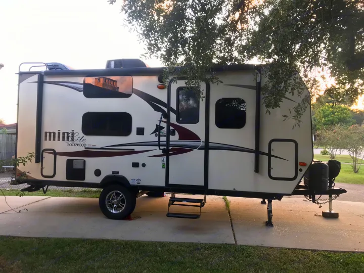 Our little piece of paradise. Forest River Mini-Lite 2018