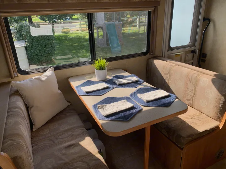 Kitchen table - seats 6. Winnebago Access 2008