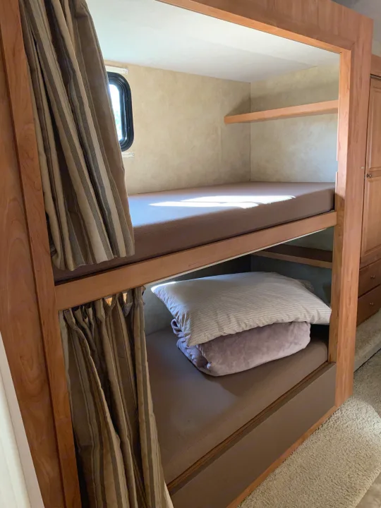 Twin bunks - bedding included. Winnebago Access 2008