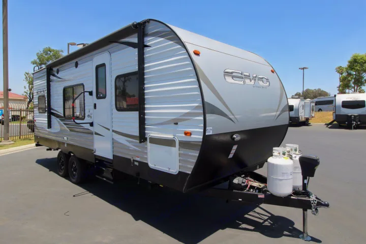 Front view. Forest River Evo 2019