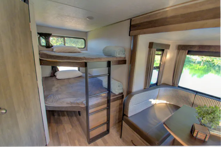 2 full size bunk beds. Forest River Vibe 2020