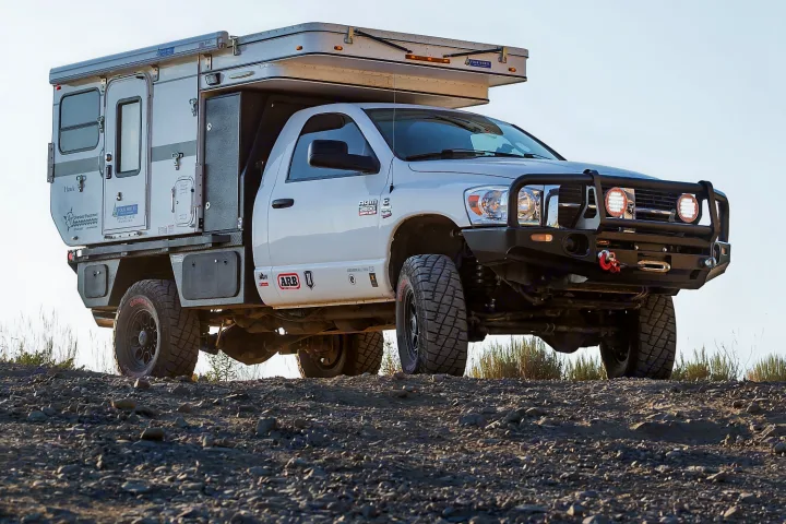 Four Wheel Campers Hawk 2015