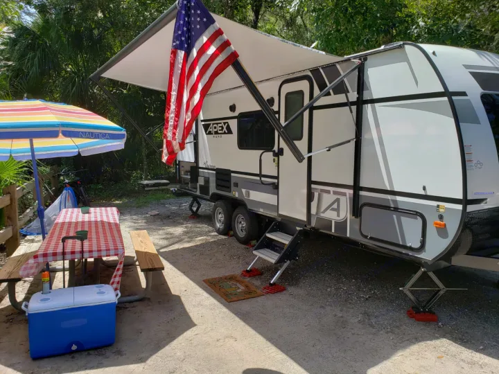 Coachmen Apex 2021