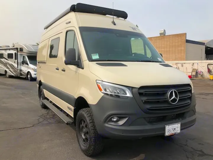 Winnebago Revel 2021