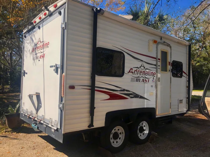Coachmen Adrenaline Blast 2009