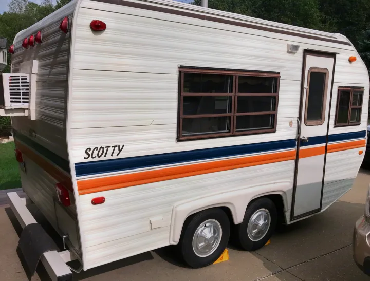 Serro Scotty Hilander 1983