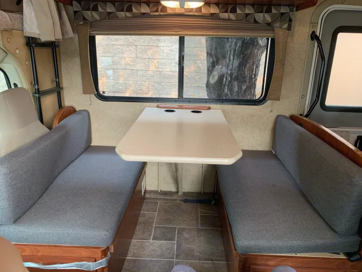 Forest River Sunseeker 2013